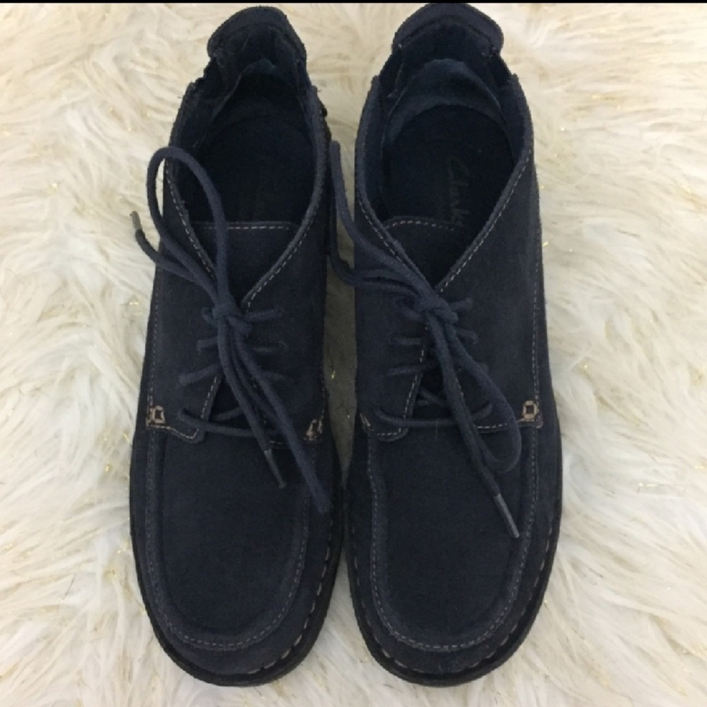 ⬇Clarks navy blue suede "Nikki" ankle boot 9.5W